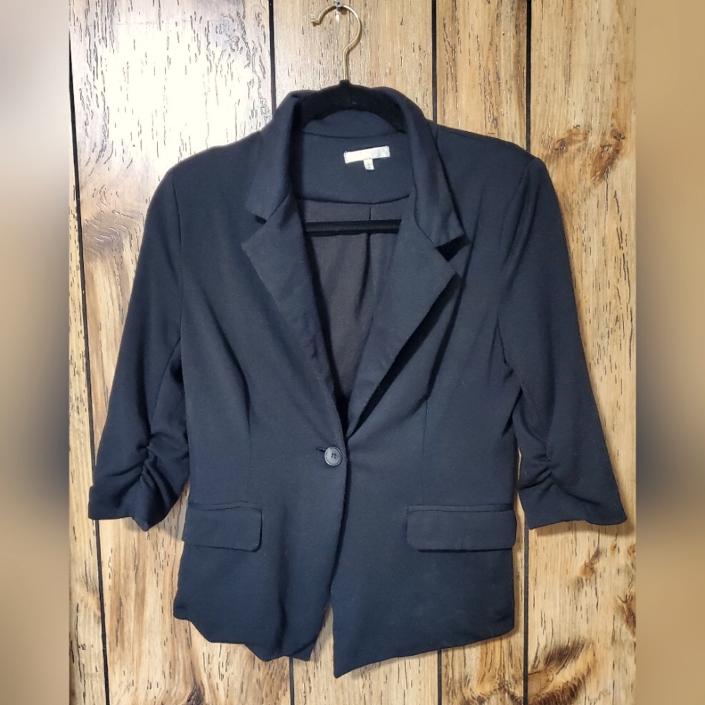 Just Ginger Black Blazer half sleeve Soft & Stretchy. Size Small cinched sleeves